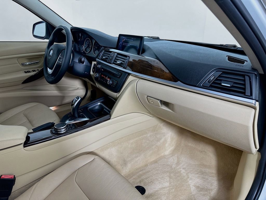 Used 2015 BMW 328i xDrive Wagon image 30