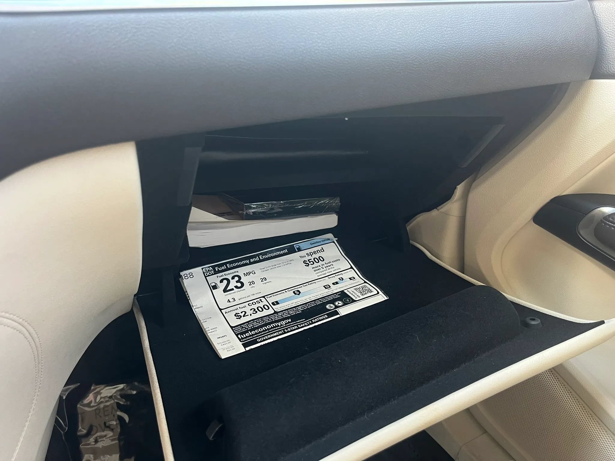 Used 2015 Lincoln MKC FWD w/ Equipment Group 101A Select image 24