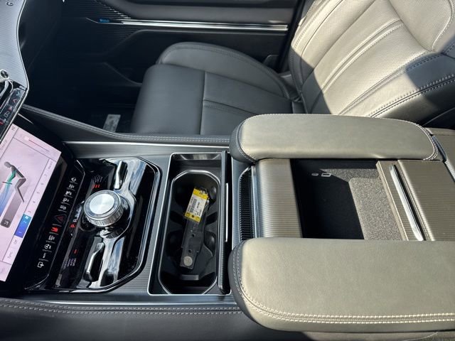 New 2026 Jeep Grand Wagoneer Summit w/ Premium Group III image 20