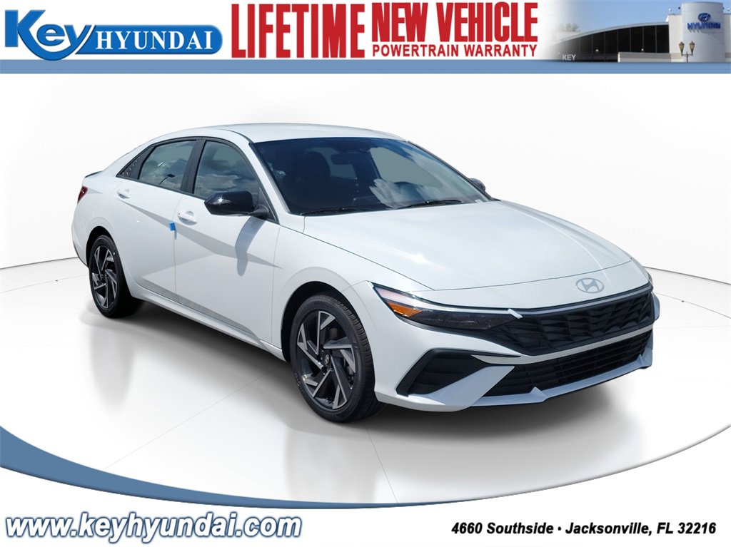 Used 2025 Hyundai Elantra Sport image 1