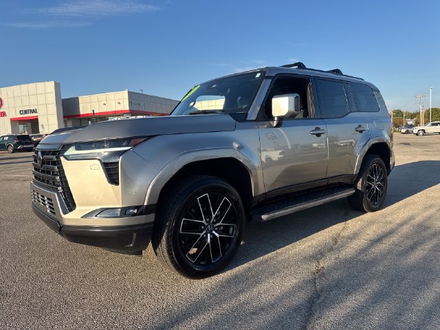 Used 2024 Lexus GX 550 w/ Accessory Package (2T) AWD/4WD image 2