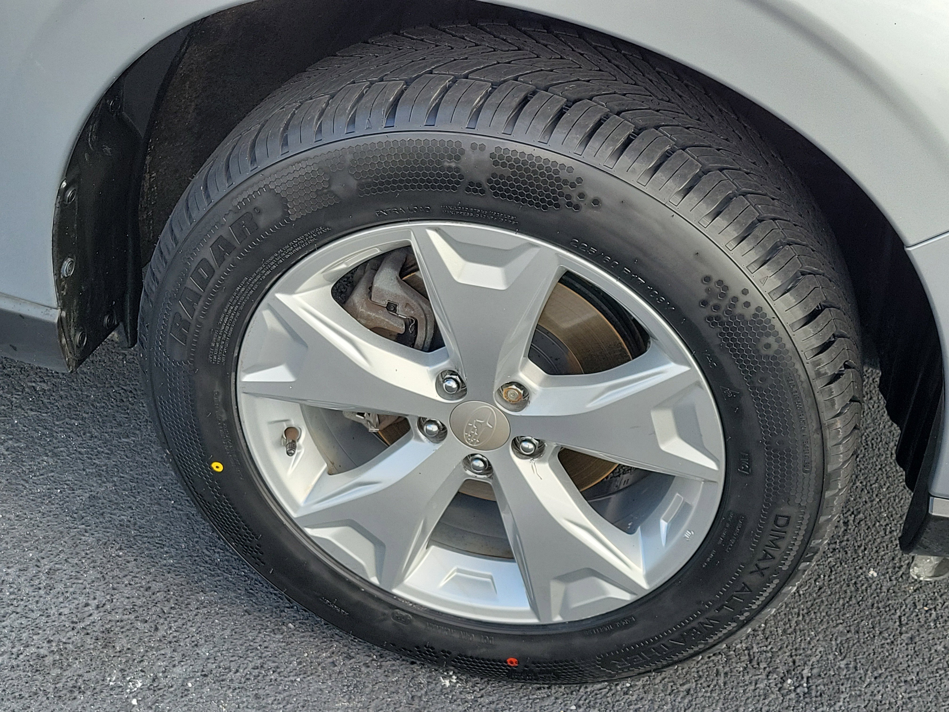 Used 2014 Subaru Forester 2.5i Limited w/ Popular Package #2 AWD/4WD image 8