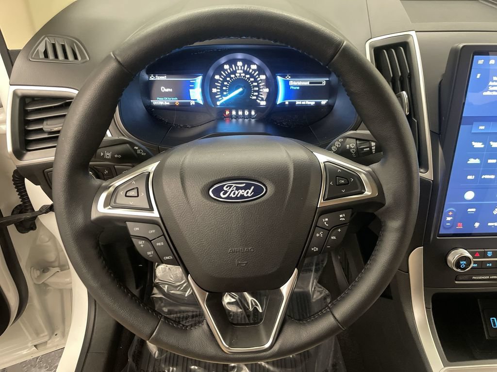 Used 2024 Ford Edge SEL w/ Convenience Package AWD/4WD image 5
