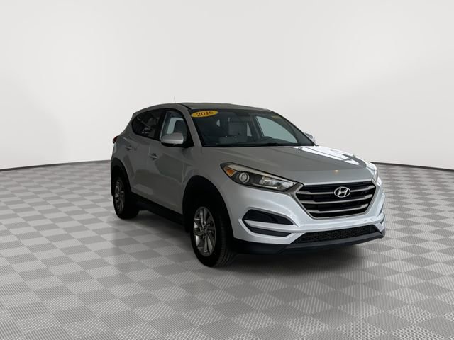 Used 2016 Hyundai Tucson SE image 2