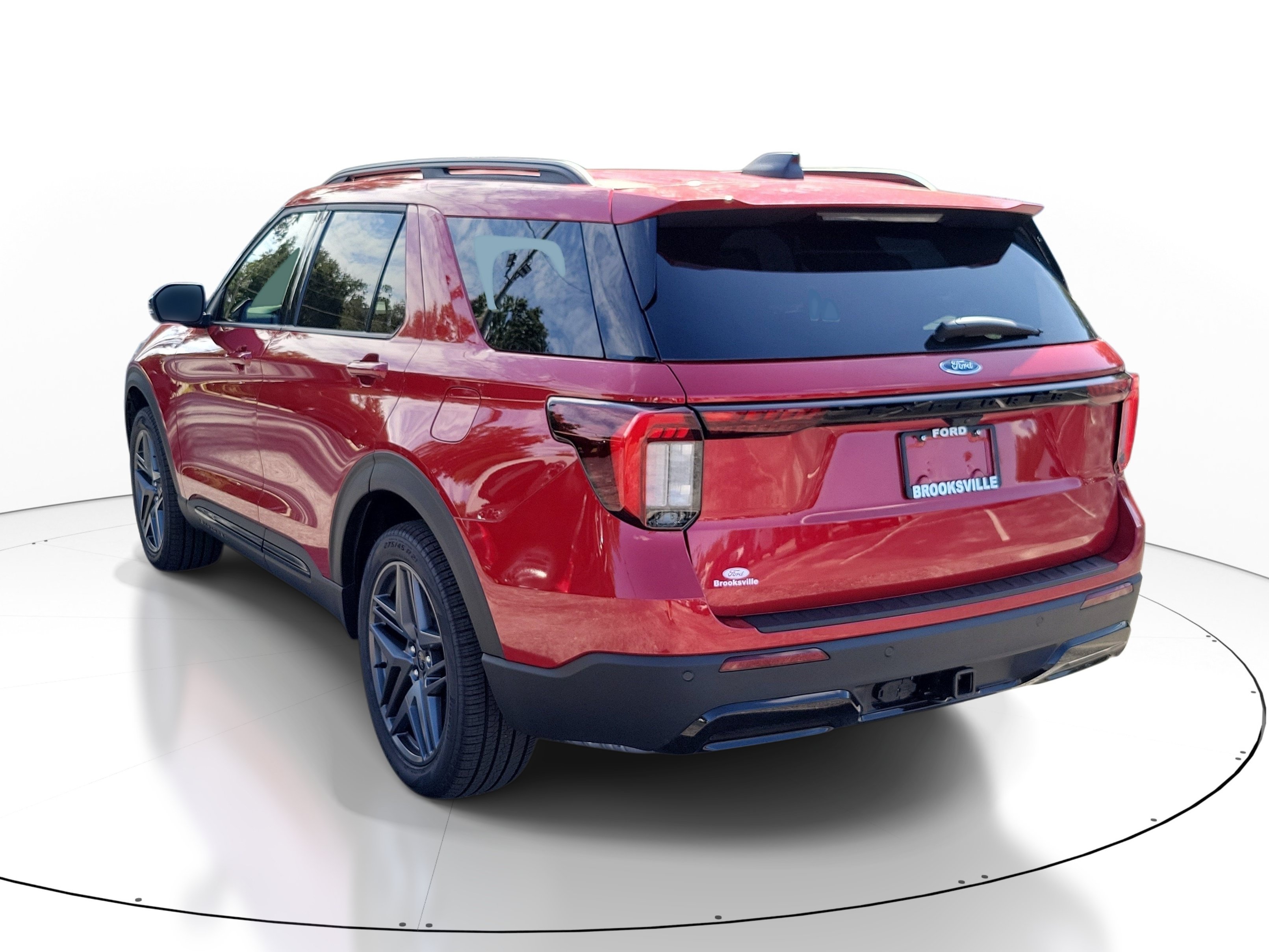 New 2026 Ford Explorer ST-Line w/ ST-Line Street Pack RWD image 3