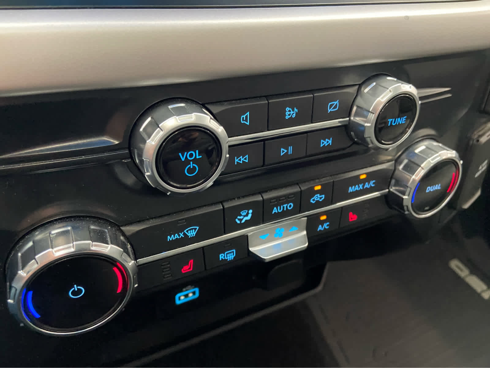 Used 2022 Ford F150 XLT w/ Equipment Group 302A High image 45