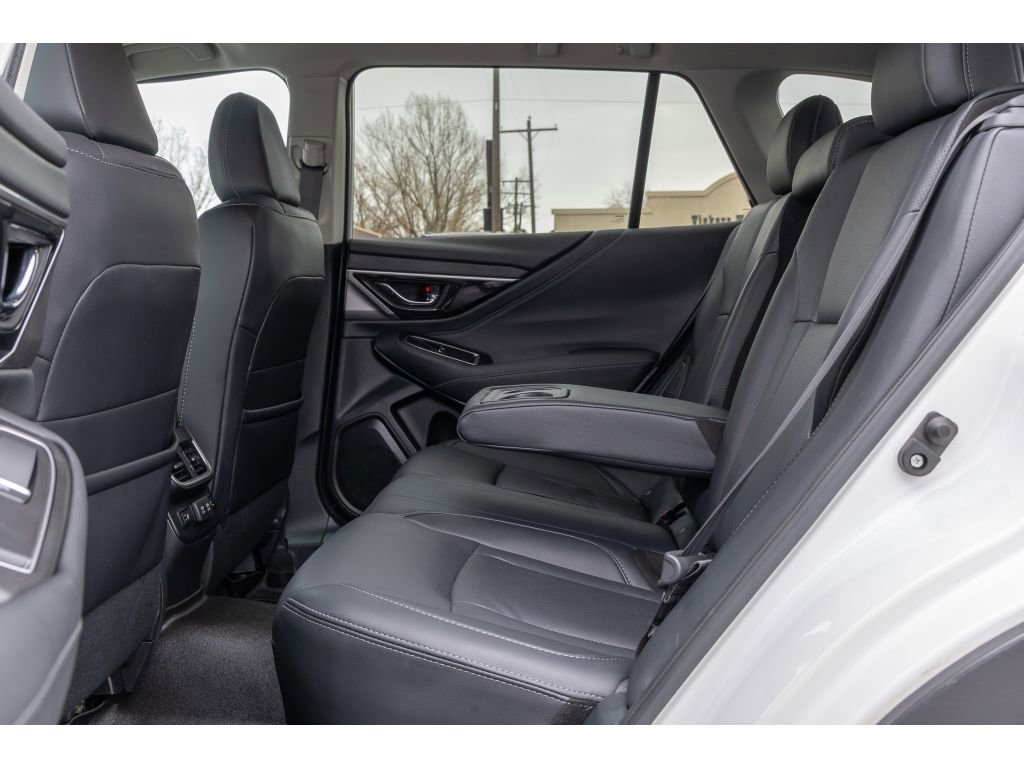 Used 2021 Subaru Outback Limited image 13