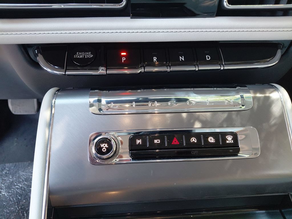 New 2026 Lincoln Aviator AWD image 44