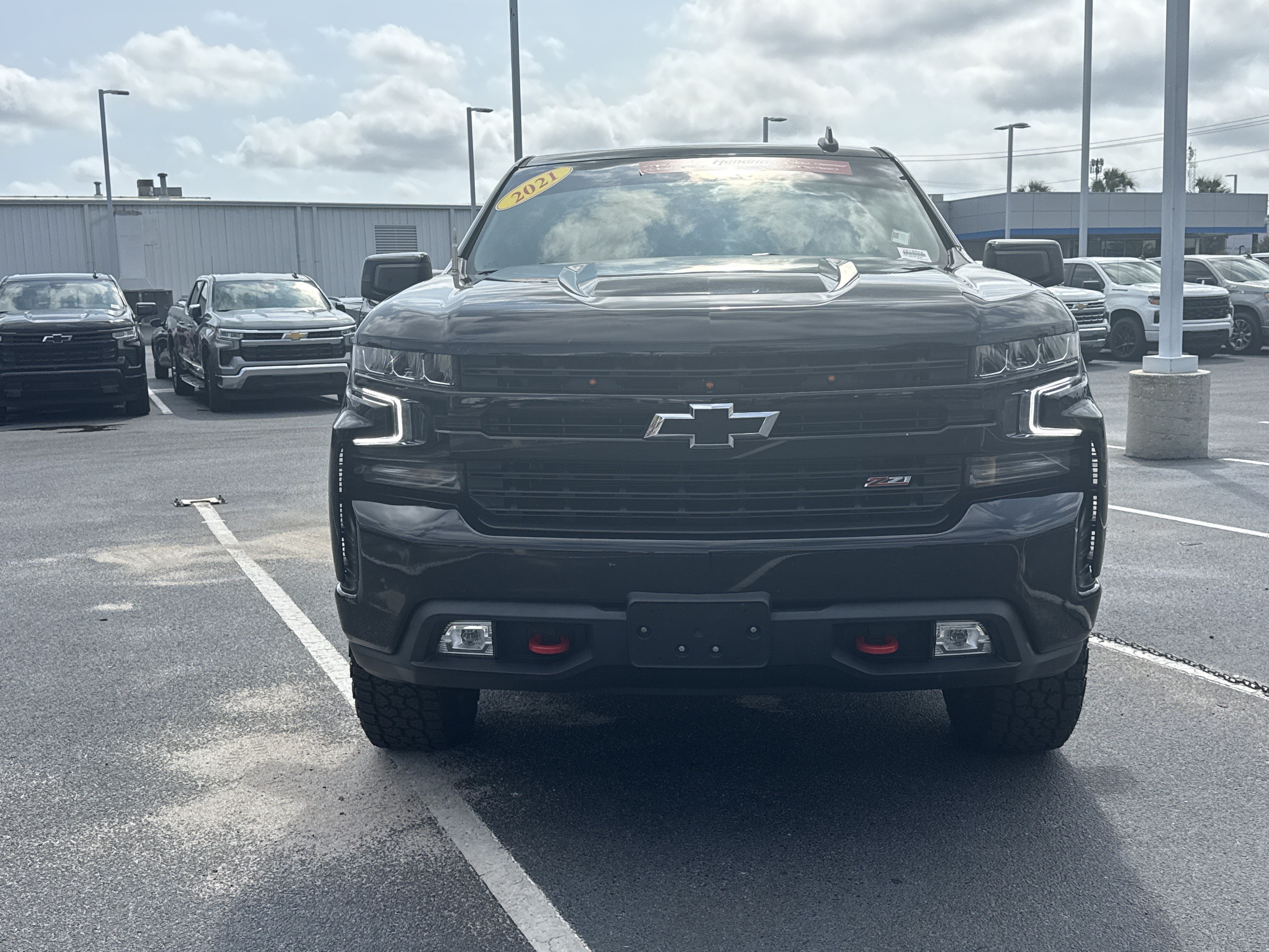 Used 2021 Chevrolet Silverado 1500 LT Trail Boss w/ Bed Protection Package AWD/4WD image 17