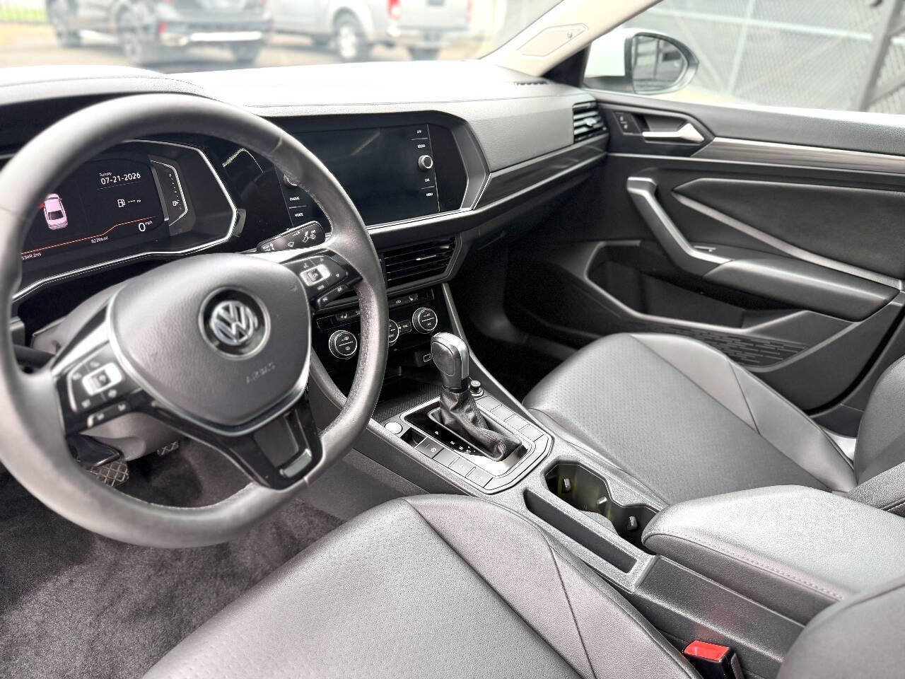 Used 2020 Volkswagen Jetta SEL FWD image 13