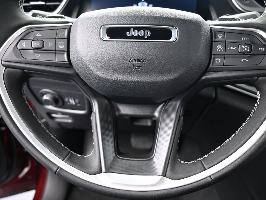 New 2025 Jeep Grand Cherokee 4WD image 25