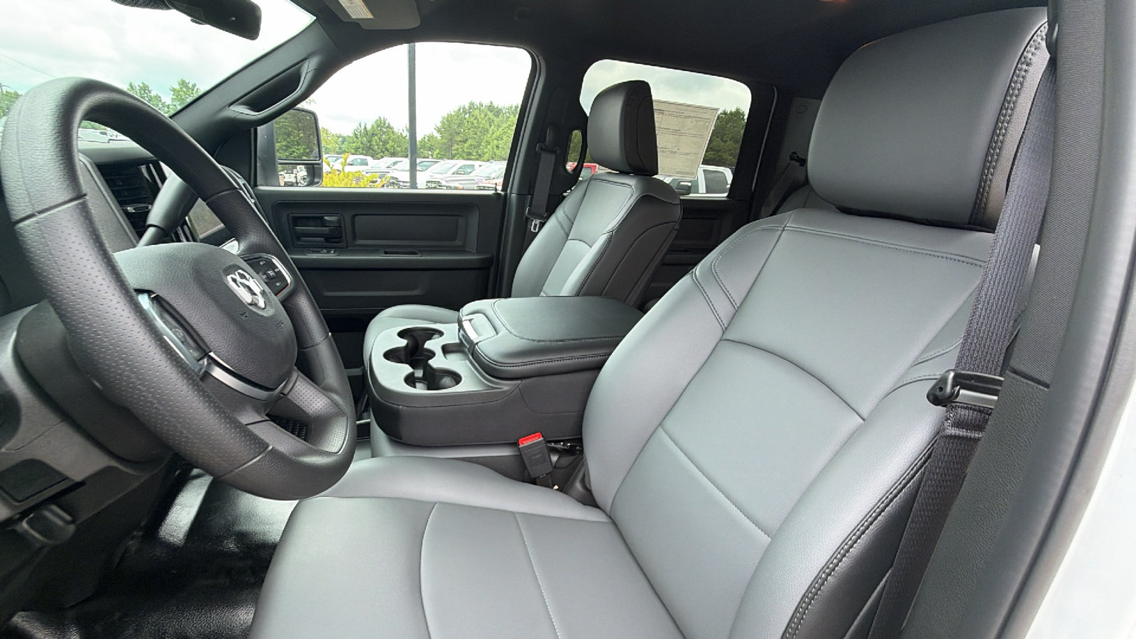 New 2026 RAM 2500 Tradesman w/ Chrome Appearance Group AWD/4WD image 17