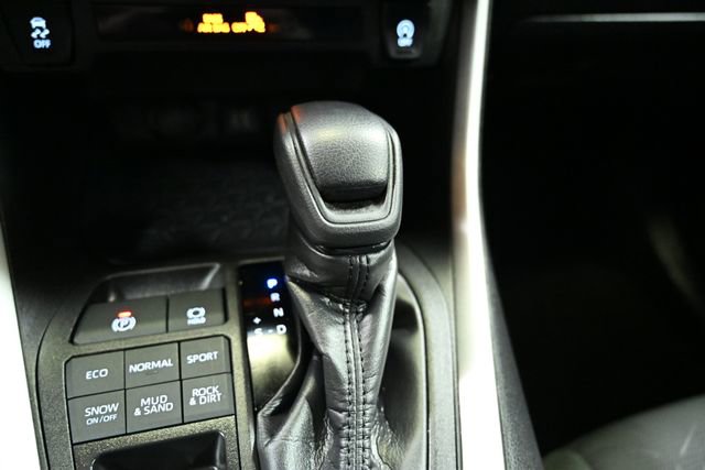 Used 2024 Toyota RAV4 XLE image 28