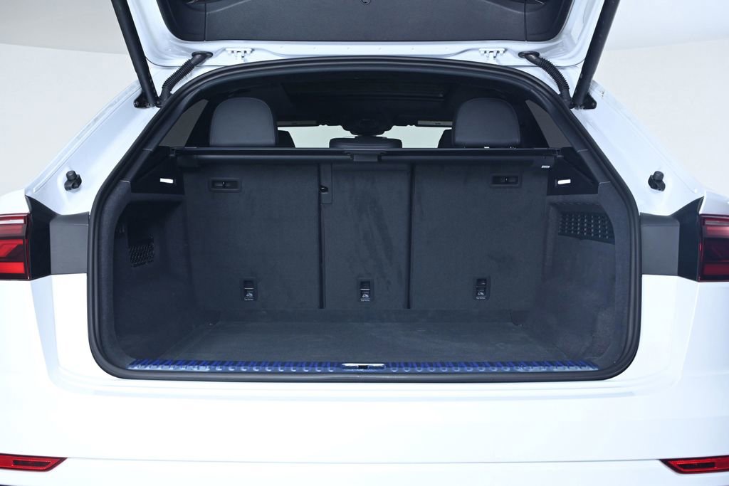 New 2025 Audi RS Q8 performance image 27