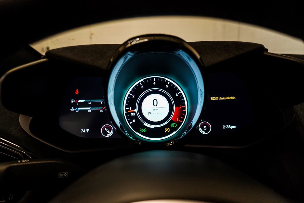 Used 2019 Aston Martin V8 Vantage Coupe image 23