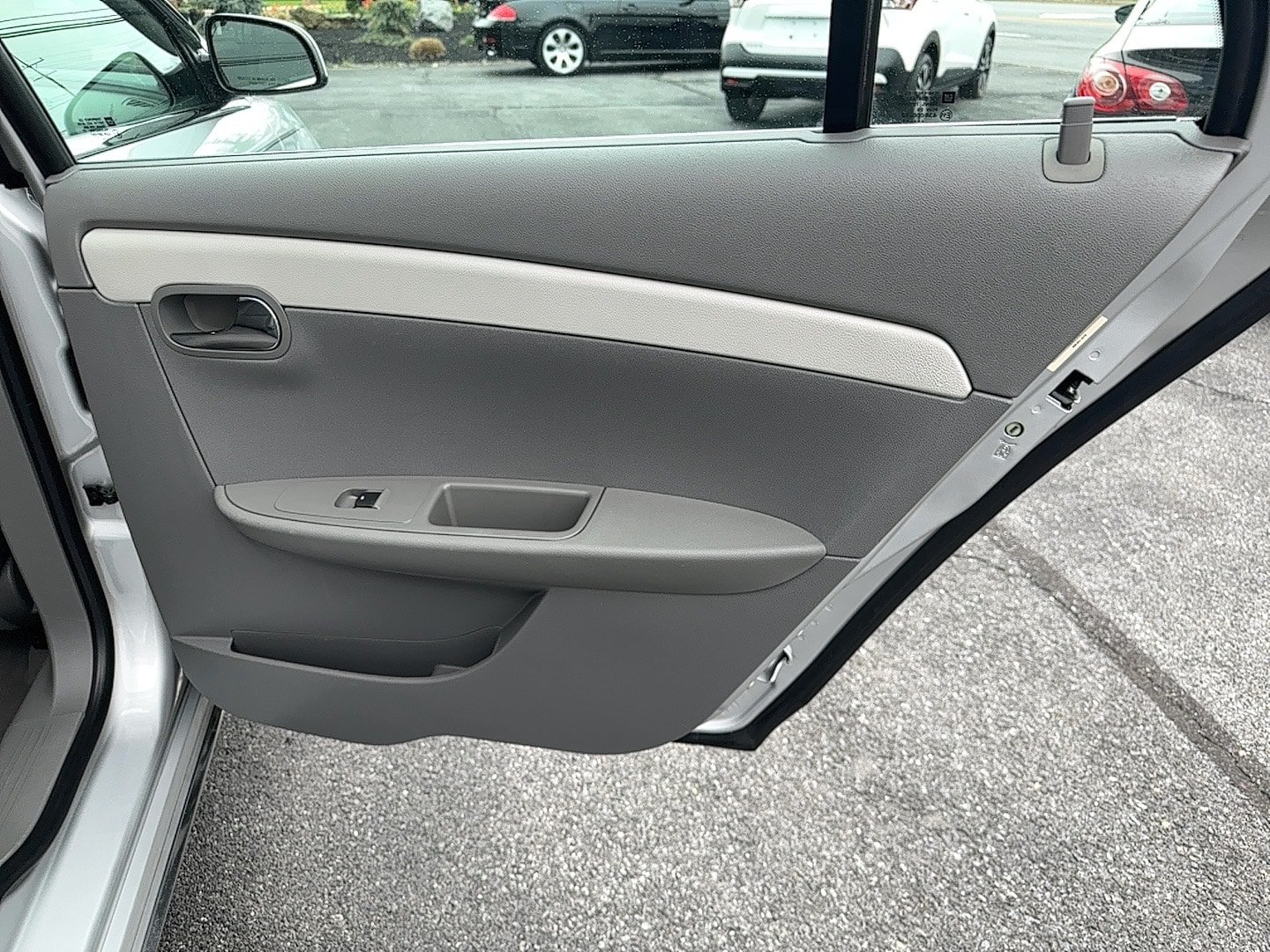 Used 2011 Chevrolet Malibu LT w/ Power Convenience Package FWD image 23