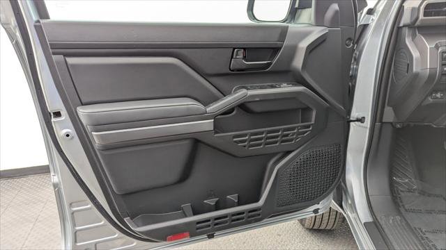 Used 2025 Toyota Tacoma SR5 RWD image 13