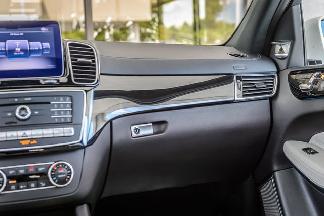 Used 2018 Mercedes-Benz GLS 550 4MATIC image 40