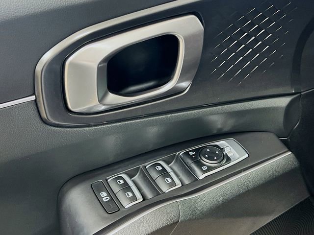 Used 2024 Kia Sorento S w/ Panoramic Sunroof Package image 18