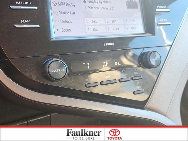 Certified 2020 Toyota Camry SE image 15