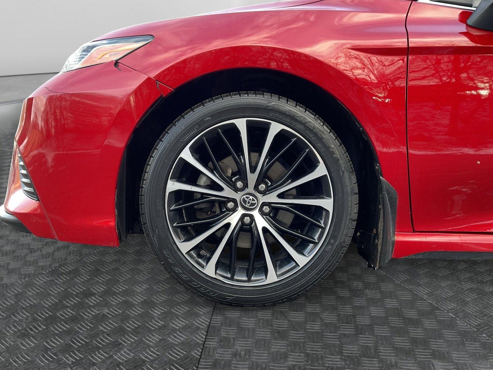 Used 2020 Toyota Camry SE image 15