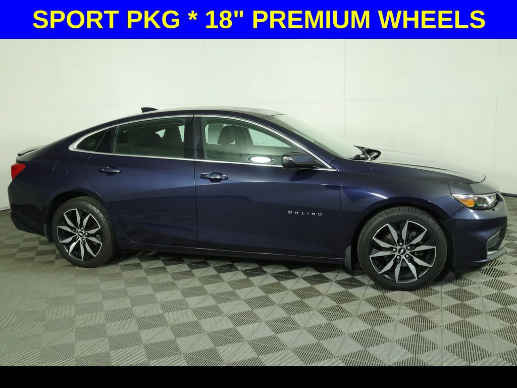 Used 2018 Chevrolet Malibu LT FWD image 3