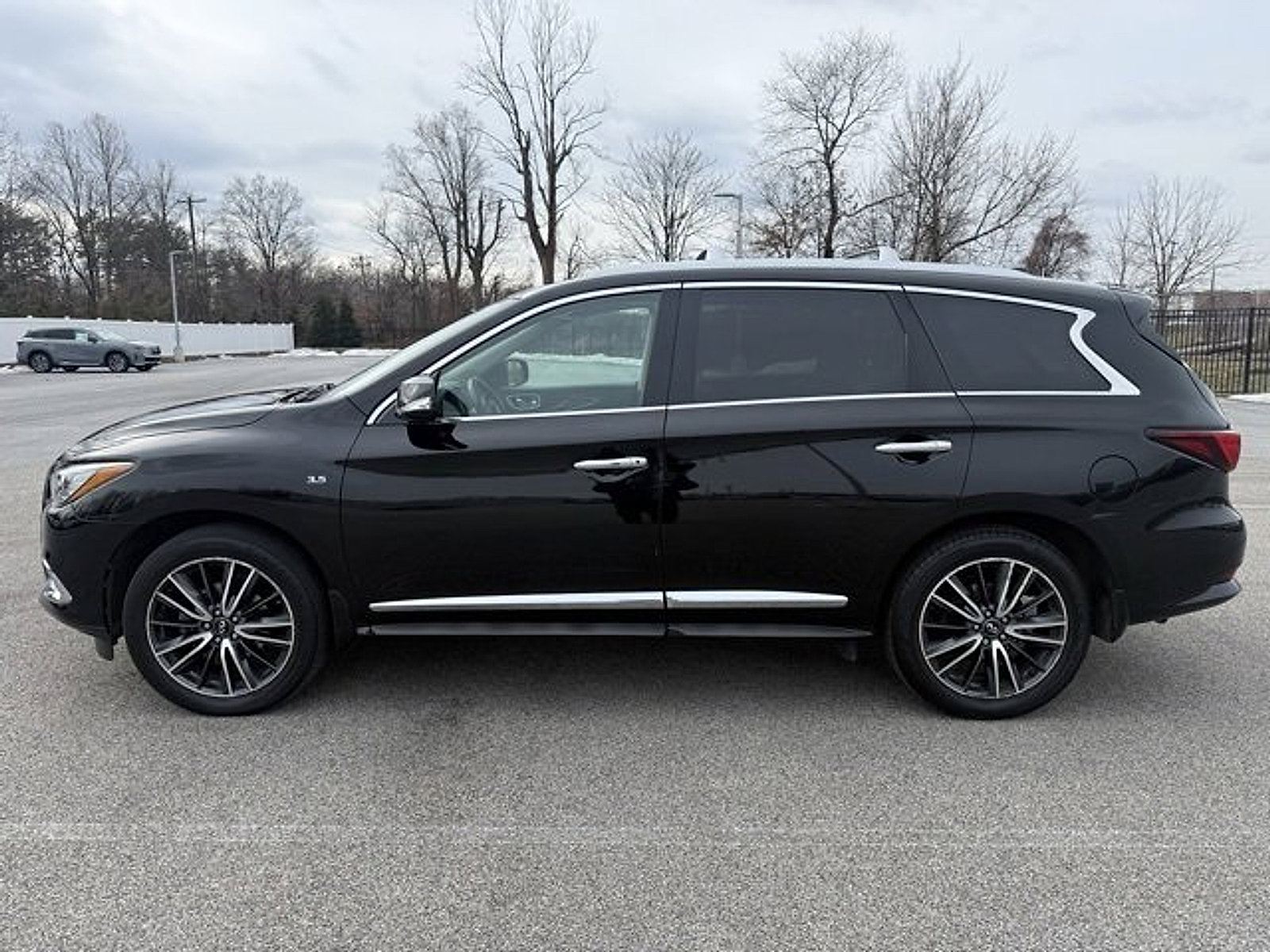 Used 2020 INFINITI QX60 Signature Edition image 4