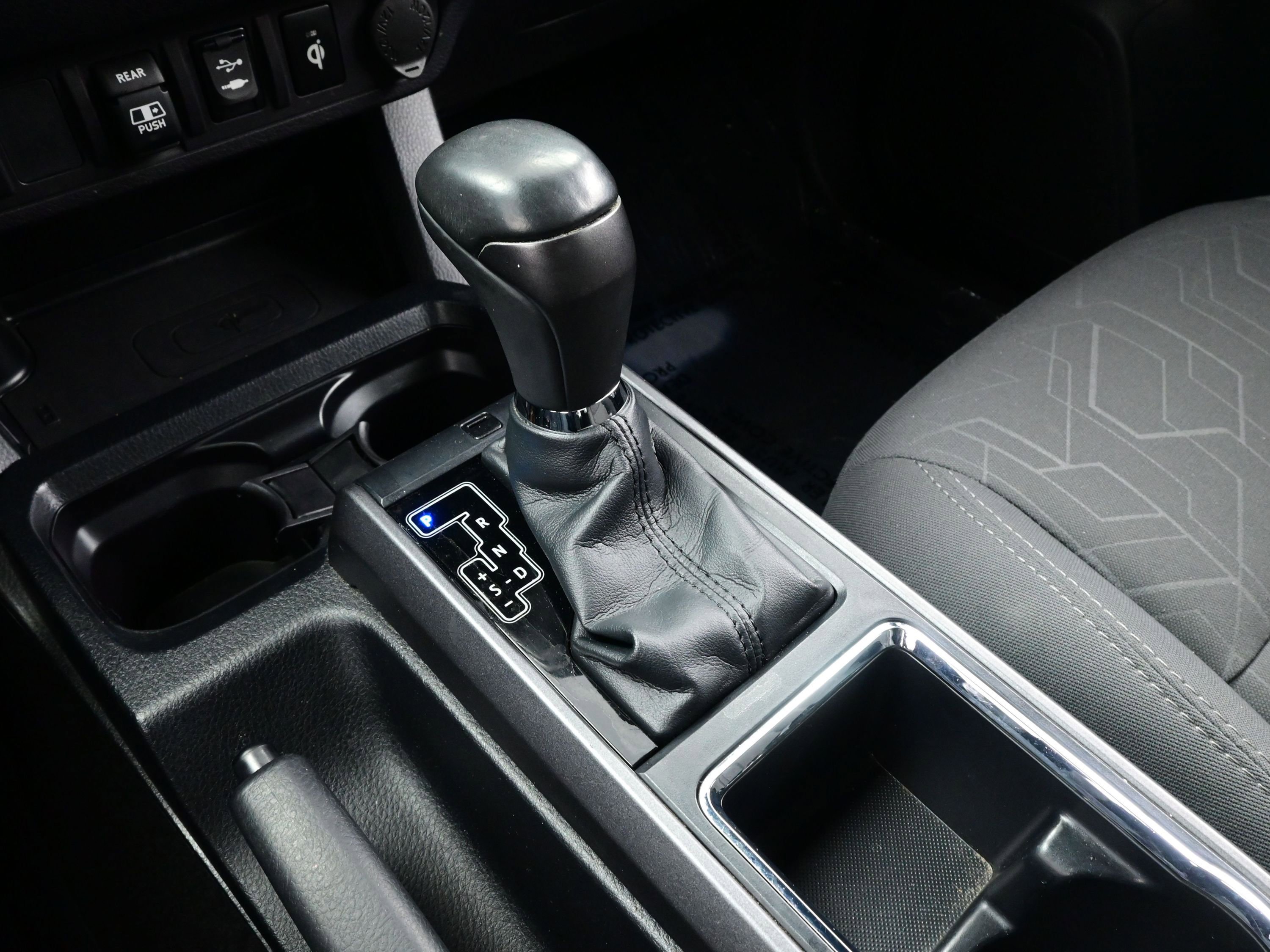 Used 2019 Toyota Tacoma TRD Sport image 20