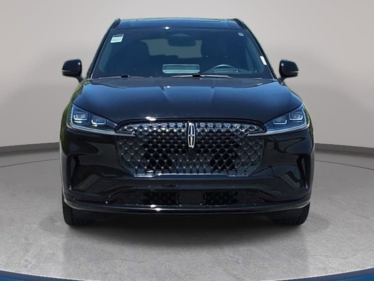 Used 2025 Lincoln Aviator Reserve w/ Equipment Group 201A AWD/4WD image 2