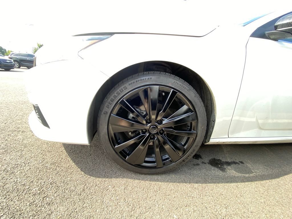 Used 2021 Nissan Altima 2.5 SR FWD image 29