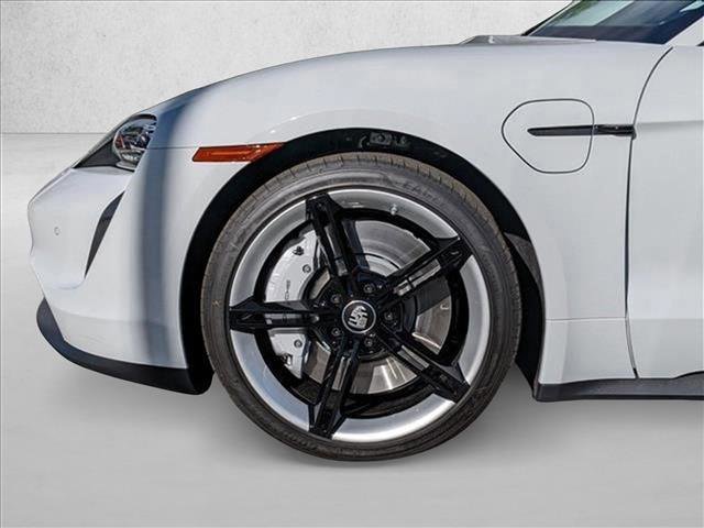 Certified 2024 Porsche Taycan image 12