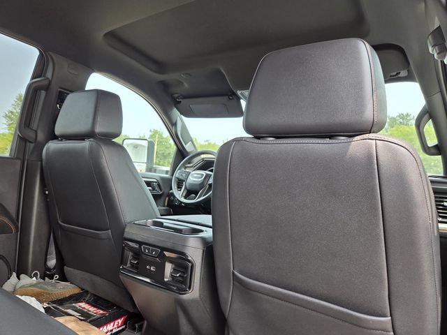 Used 2024 GMC Sierra 2500 AT4 w/ AT4 Preferred Package AWD/4WD image 31