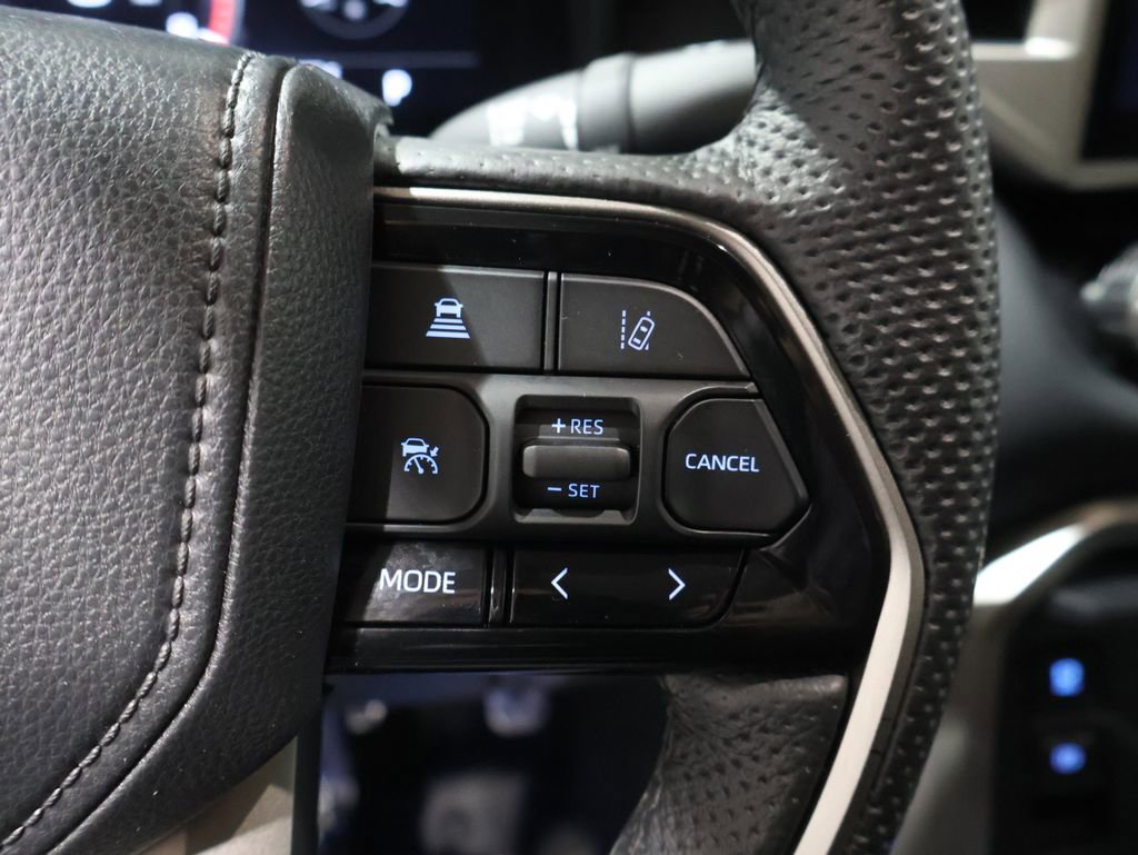 Used 2024 Toyota Tundra Limited image 38