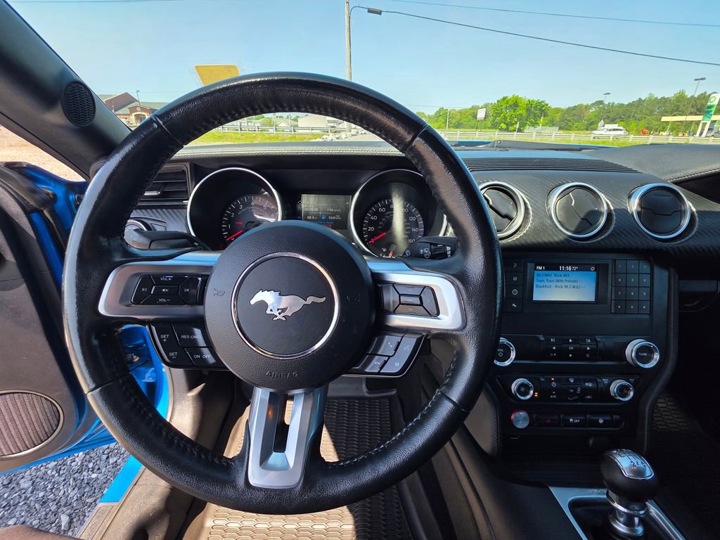 Used 2019 Ford Mustang Coupe RWD image 15