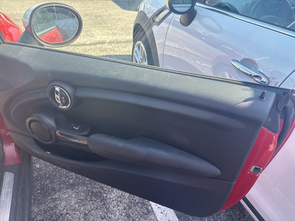Used 2015 MINI Cooper 2-Door Hardtop image 38