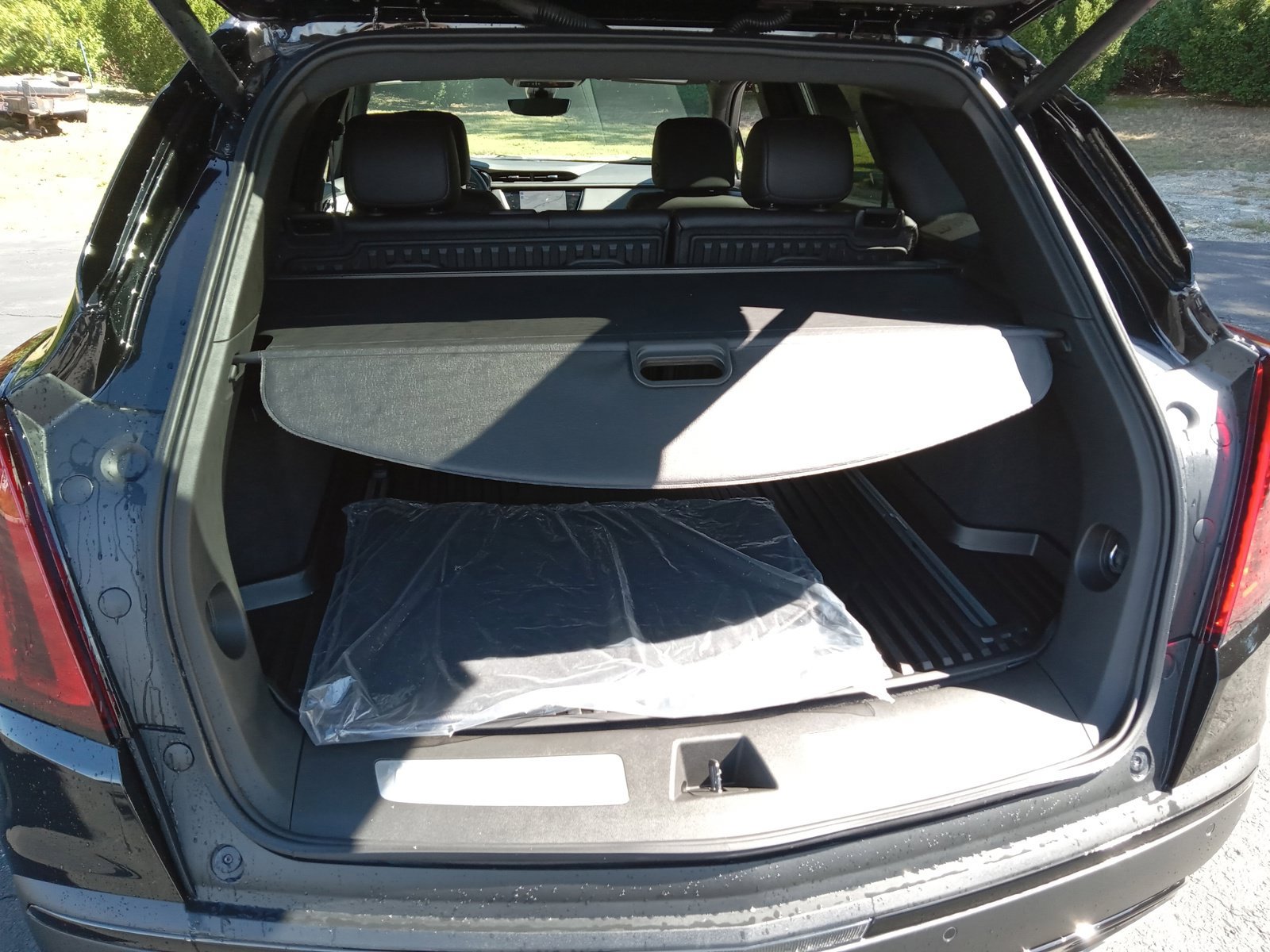 New 2026 Cadillac XT5 Premium Luxury w/ LPO, ONYX Package AWD/4WD image 24