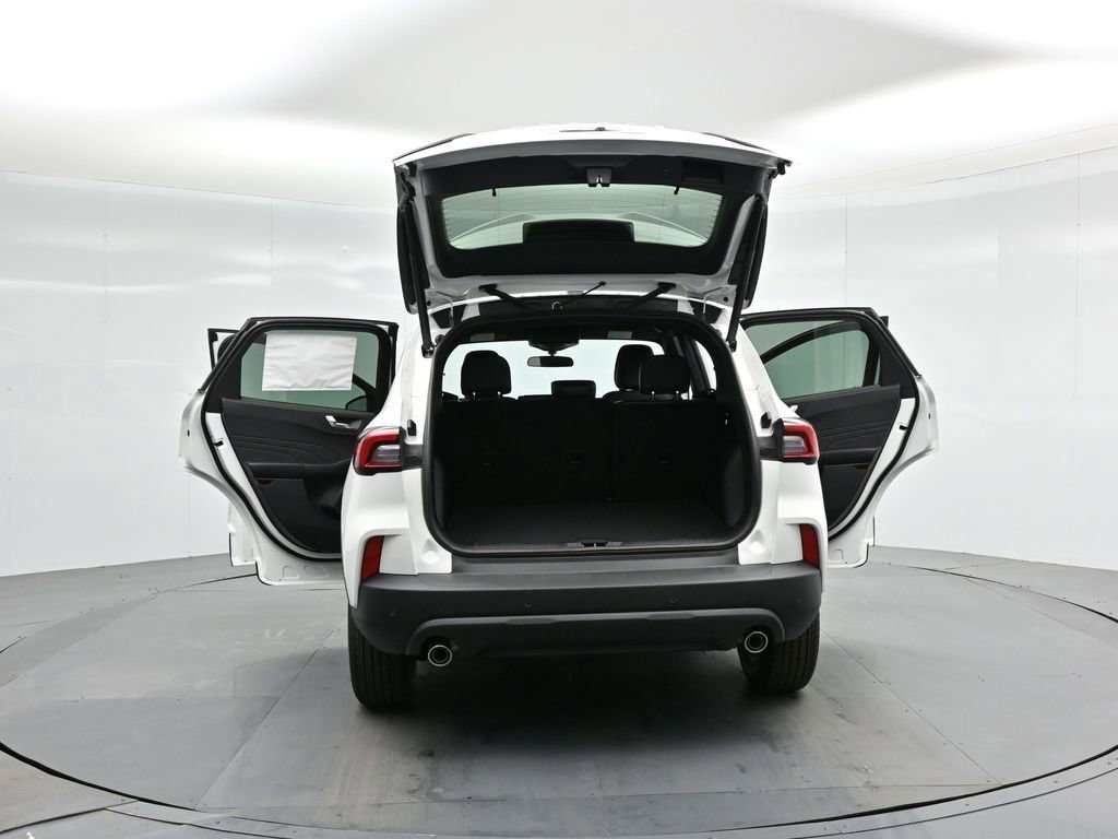 New 2025 Ford Escape ST-Line w/ Tech Pack #1 image 31