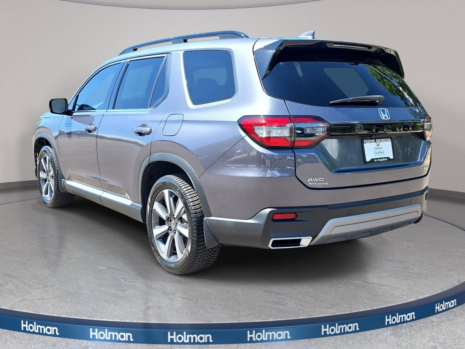 Certified 2024 Honda Pilot Touring image 8