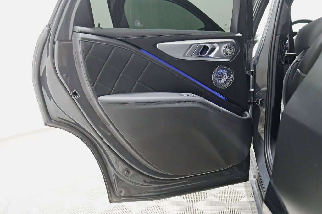 Used 2023 BMW XM AWD/4WD image 38