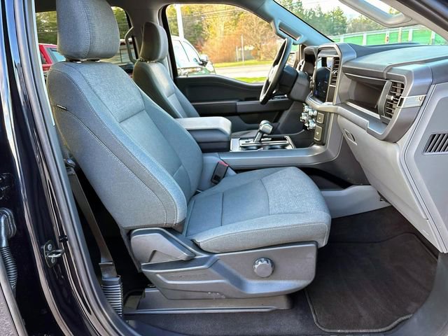 Used 2025 Ford F150 Lightning XLT image 13