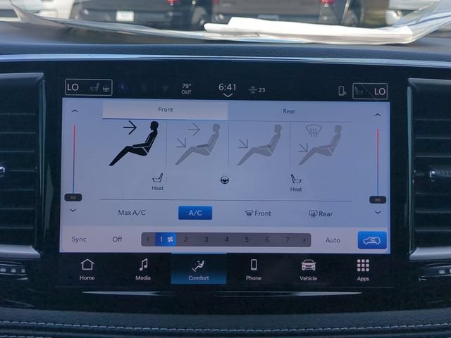 New 2026 Chrysler Pacifica Select FWD image 16