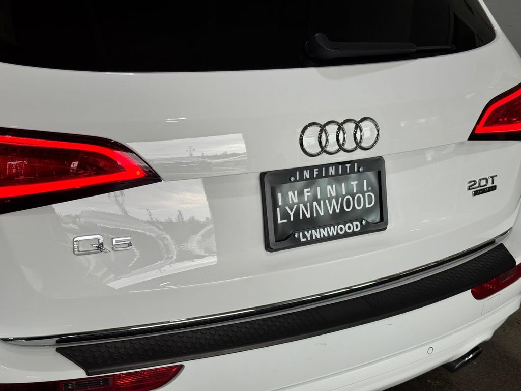 Used 2017 Audi Q5 2.0T Premium Plus w/ Technology Package AWD/4WD image 26