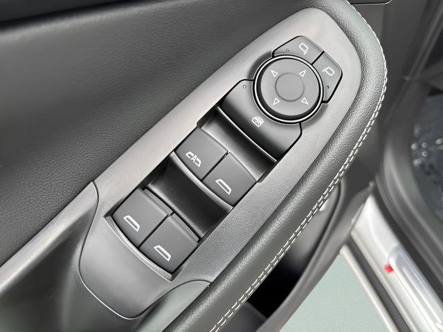 New 2026 Buick Encore GX Avenir w/ Avenir Technology Package image 11