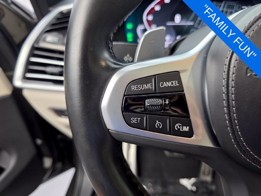 Used 2022 BMW X5 sDrive40i w/ M Sport Package RWD image 19