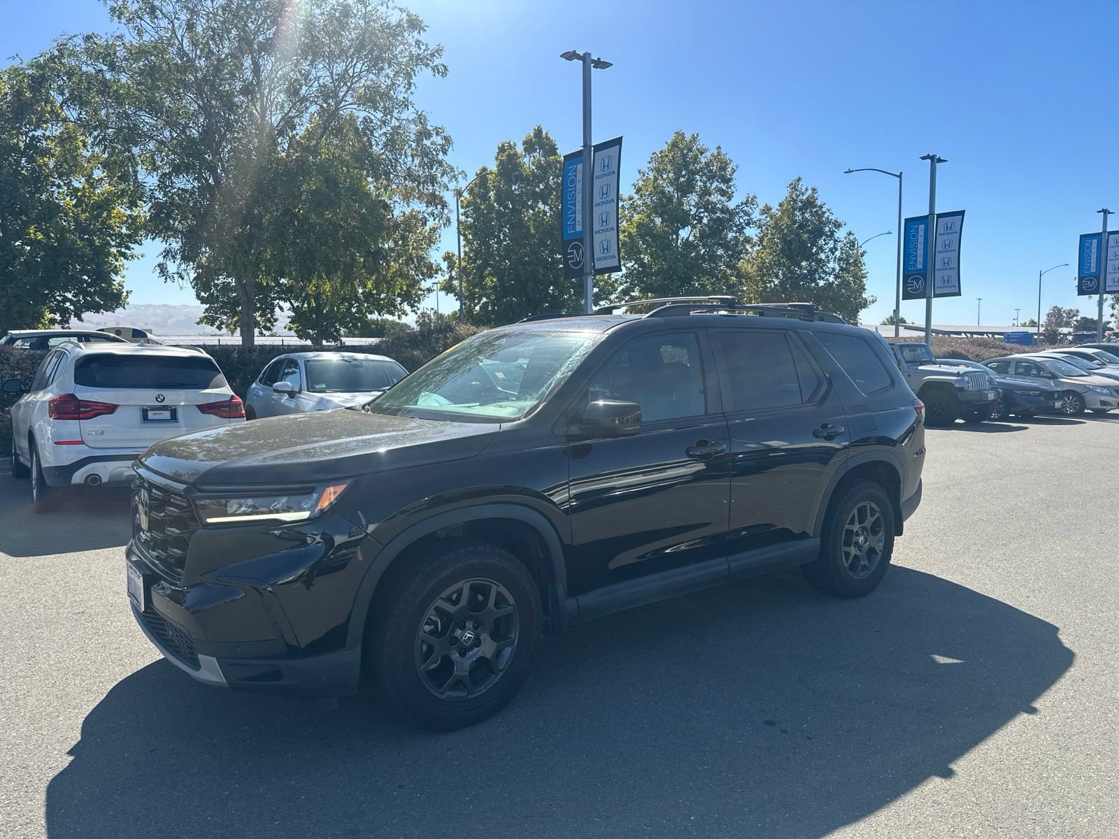 Used 2024 Honda Pilot TrailSport image 5