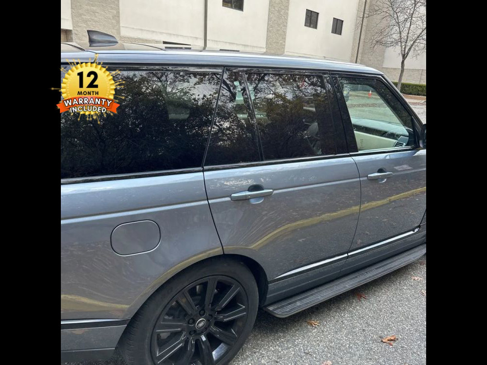 Used 2020 Land Rover Range Rover HSE image 12