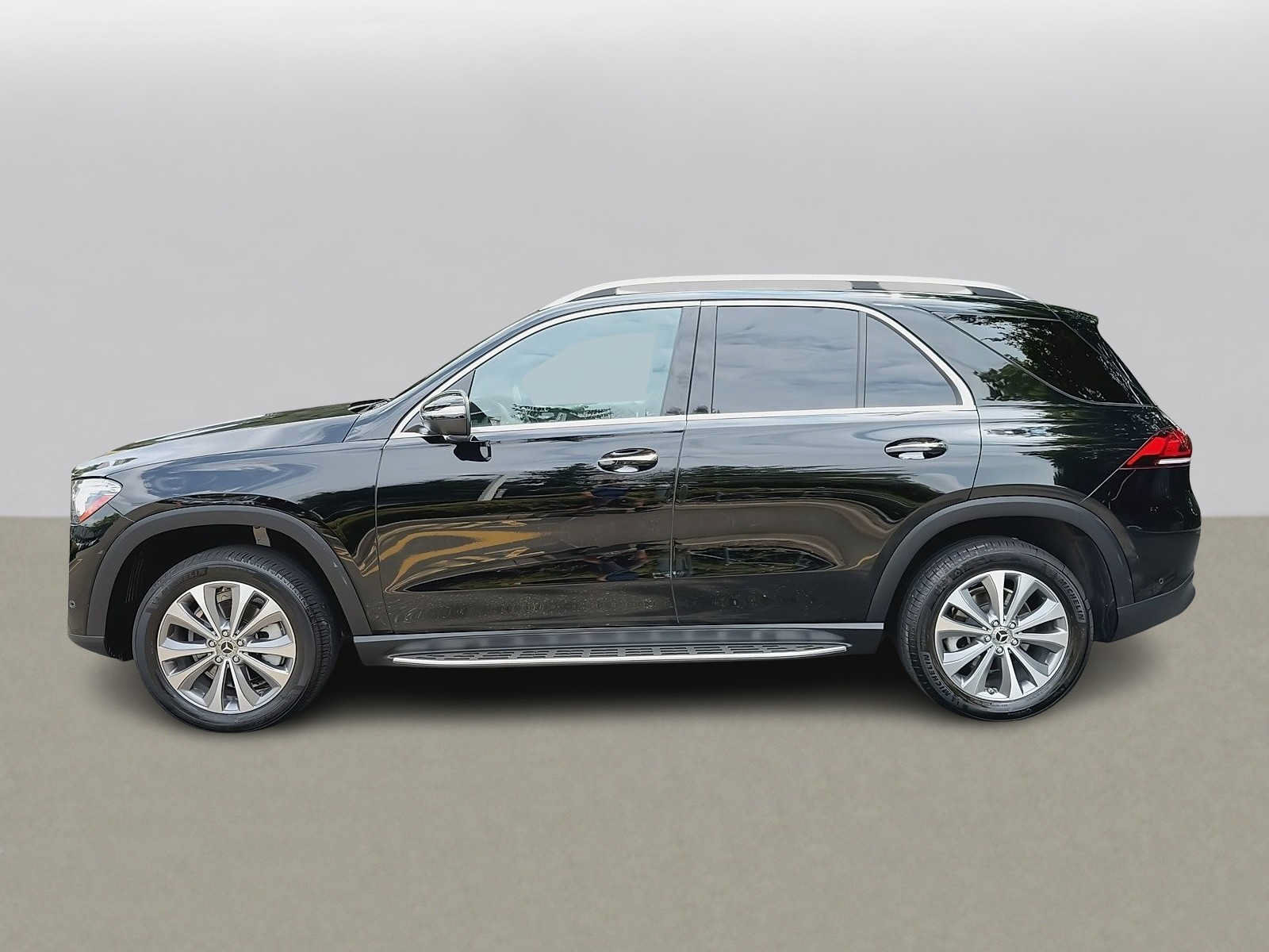 Used 2023 Mercedes-Benz GLE 350 4MATIC image 5