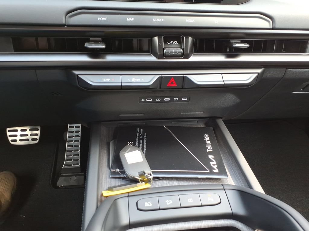 New 2027 Kia Telluride SX Prestige X-Line AWD/4WD image 16