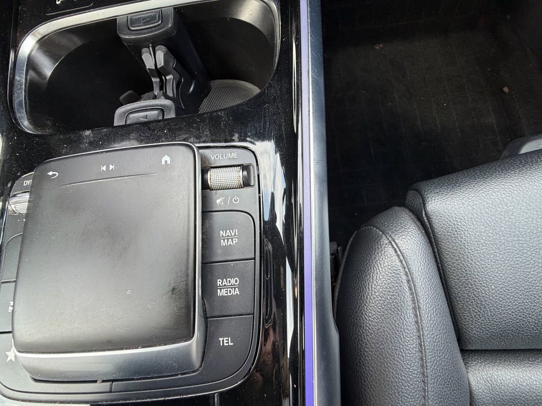 Used 2021 Mercedes-Benz GLB 250 4MATIC image 24