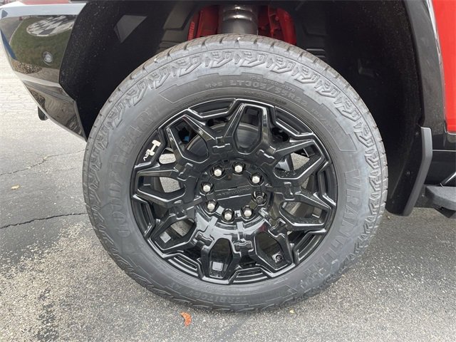 New 2025 GMC Hummer EV 2X w/ LPO, Cargo Utility Package image 8